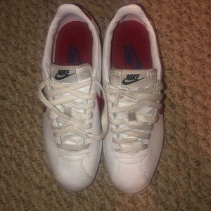 Nike Cortez.